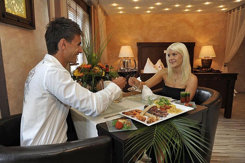 "Das Schlafzimmer" Erlebnis & Boutiquehotel - Ehemals Hacienda Mexicana Spittal an der Drau-i járás Szoba fotó